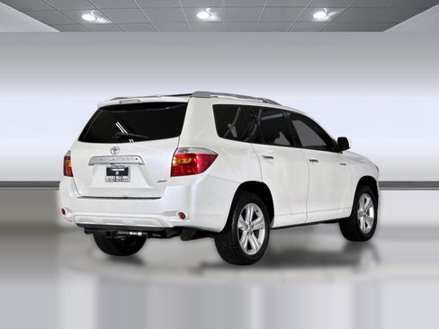 Used 2010 Toyota Highlander Limited AWD/4WD image 9