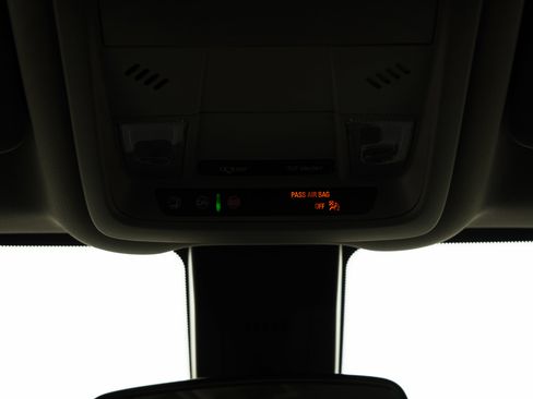 Used 2022 Chevrolet Equinox LT image 36