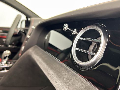 Used 2020 Bentley Bentayga Speed image 26