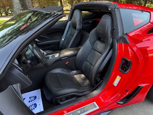 Used 2019 Chevrolet Corvette Grand Sport w/ Carbon Flash Badge Package RWD image 45