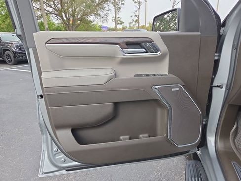 New 2026 GMC Sierra 1500 SLT w/ SLT Premium Plus Package image 18