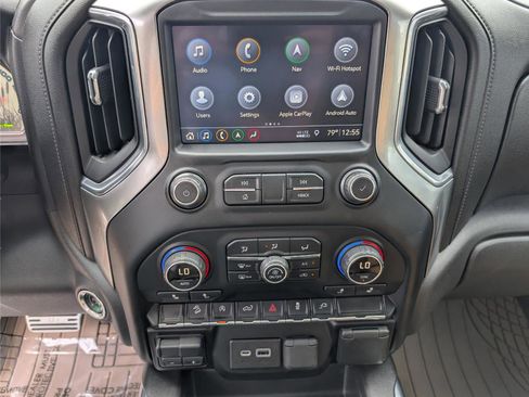 Used 2019 Chevrolet Silverado 1500 RST image 13