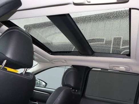 Used 2025 MAZDA CX-50 AWD 2.5 S w/ Premium Package image 9