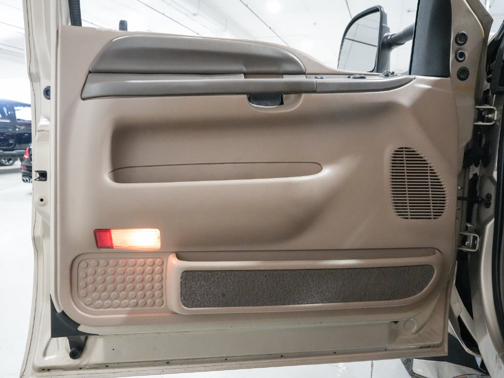 Used 1999 Ford F250 4x4 SuperCab Super Duty image 29