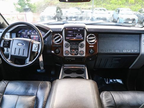 Used 2013 Ford F450 Lariat w/ Lariat Ultimate Pkg image 15