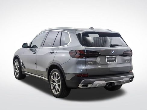 Used 2026 BMW X5 xDrive40i AWD/4WD image 3