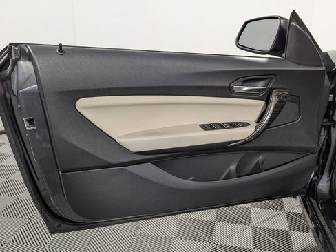 Used 2020 BMW 230i xDrive Convertible w/ Premium Package image 21