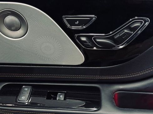 Used 2025 Lincoln Aviator Black Label image 19