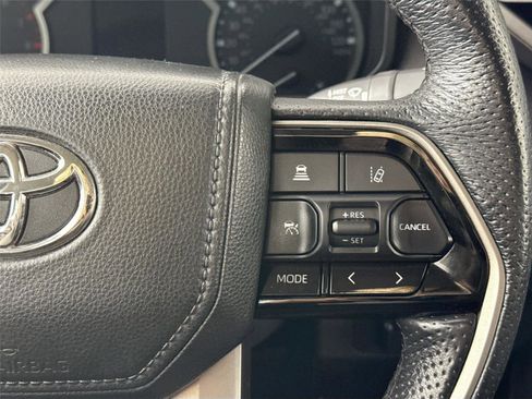 Used 2022 Toyota Tundra SR5 w/ TRD Off-Road Premium Package AWD/4WD image 18