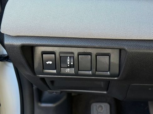 Used 2024 Subaru Legacy Premium AWD/4WD image 11