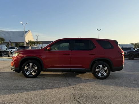 Used 2025 Honda Pilot EX-L image 8