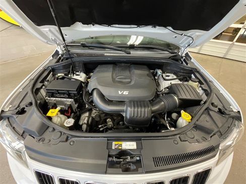 Used 2014 Jeep Grand Cherokee Limited w/ Trailer Tow Group IV image 26