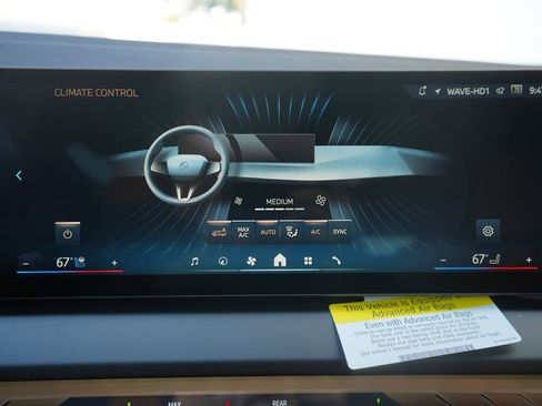 Used 2025 BMW X3 xDrive30i w/ Premium Package image 17