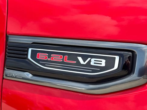 Used 2021 GMC Sierra 1500 AT4 w/ AT4 Premium Package AWD/4WD image 10