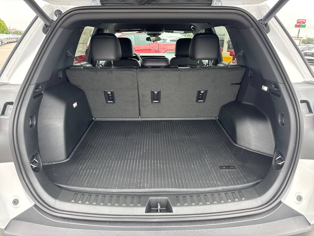 New 2027 GMC Terrain Elevation w/ Elevation Premium Package FWD image 6