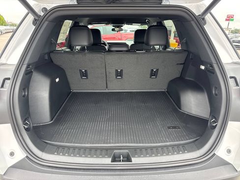 New 2027 GMC Terrain Elevation w/ Elevation Premium Package FWD image 6