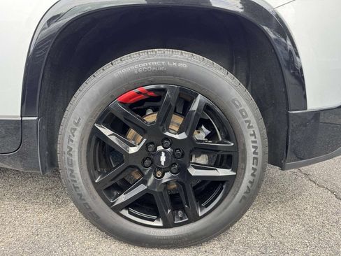 Used 2020 Chevrolet Traverse Premier w/ Redline Edition AWD/4WD image 9