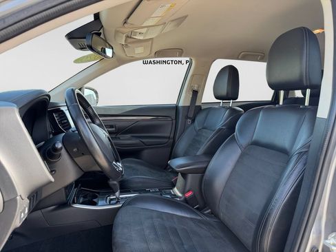 Used 2020 Mitsubishi Outlander SE FWD image 20