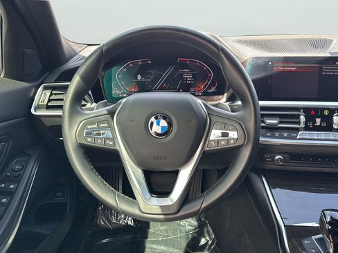 Used 2022 BMW 330i Sedan w/ Convenience Package RWD image 16