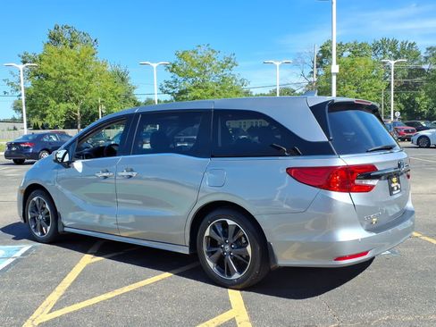 Used 2024 Honda Odyssey Elite image 10