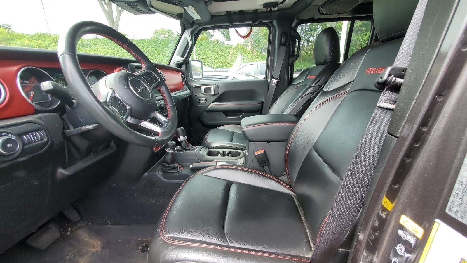 Used 2022 Jeep Wrangler Unlimited Rubicon w/ Xtreme Recon 35" Tire Package AWD/4WD image 3