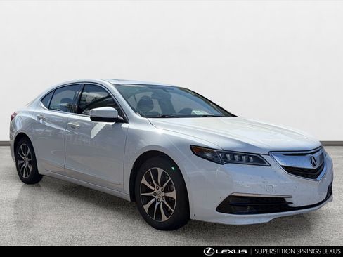 Used 2017 Acura TLX FWD image 2