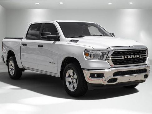 Used 2023 RAM 1500 Big Horn AWD/4WD image 5