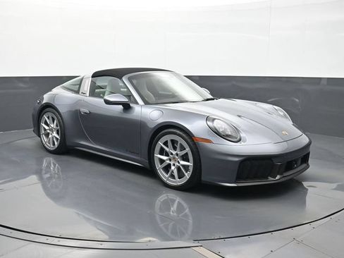 Certified 2026 Porsche 911 Targa 4 GTS AWD/4WD image 21