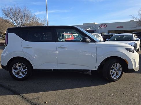 New 2025 Kia Soul S image 4