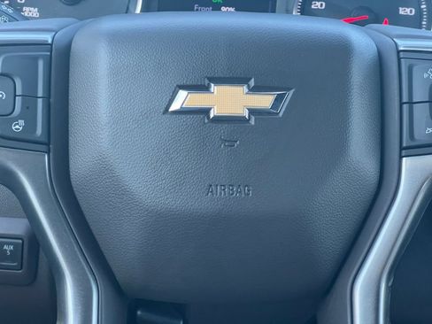 Used 2021 Chevrolet Silverado 2500 LTZ w/ LTZ Convenience Package RWD image 5