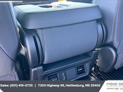 New 2026 Chevrolet Silverado 1500 Custom Trail Boss w/ LPO, Dark Essentials Package AWD/4WD image 25