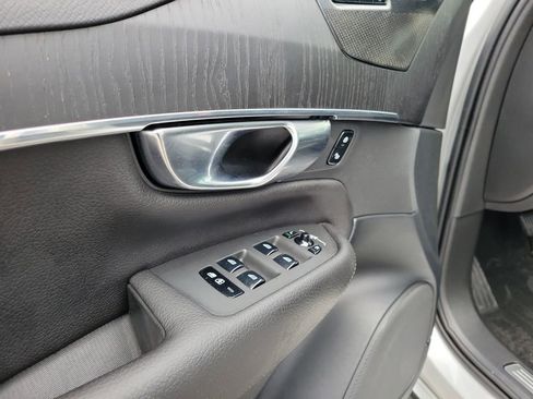 Used 2020 Volvo XC90 T6 Momentum image 19