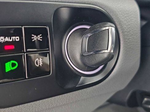 Used 2020 Porsche Cayenne AWD/4WD image 29