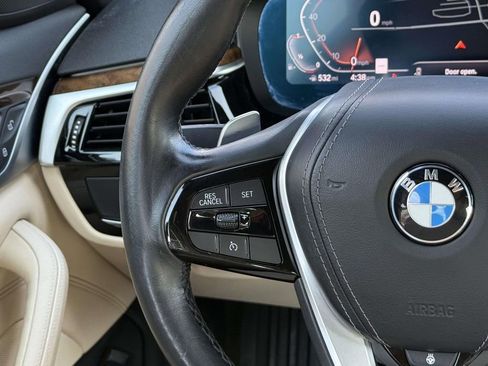 Used 2020 BMW 530i xDrive w/ Convenience Package image 21