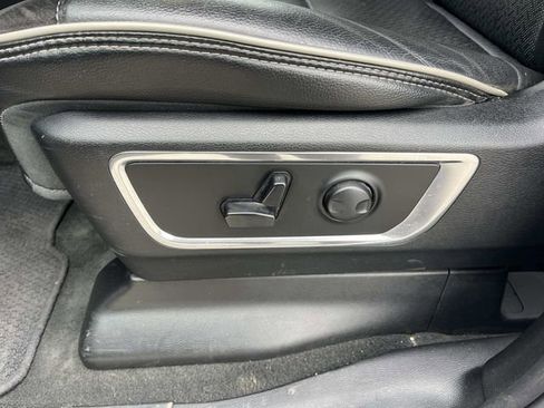 Used 2024 RAM 1500 Laramie RWD image 26