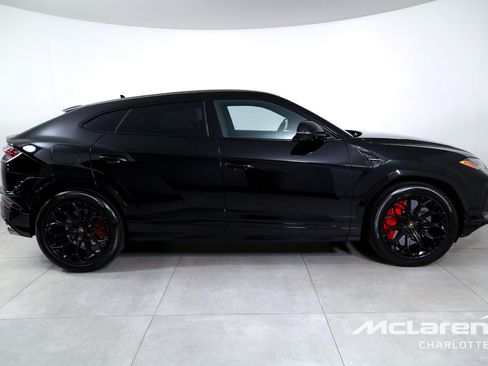 Used 2023 Lamborghini Urus S AWD/4WD image 9