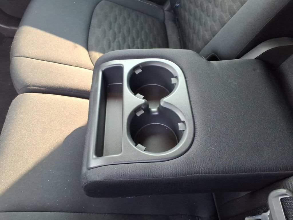 Used 2024 Nissan Pathfinder SV FWD image 11