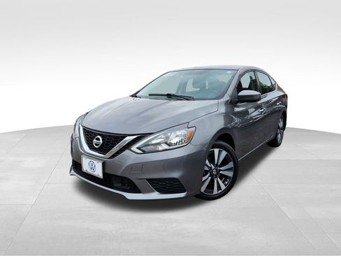 Used 2019 Nissan Sentra SV w/ Special Edition Package image 3