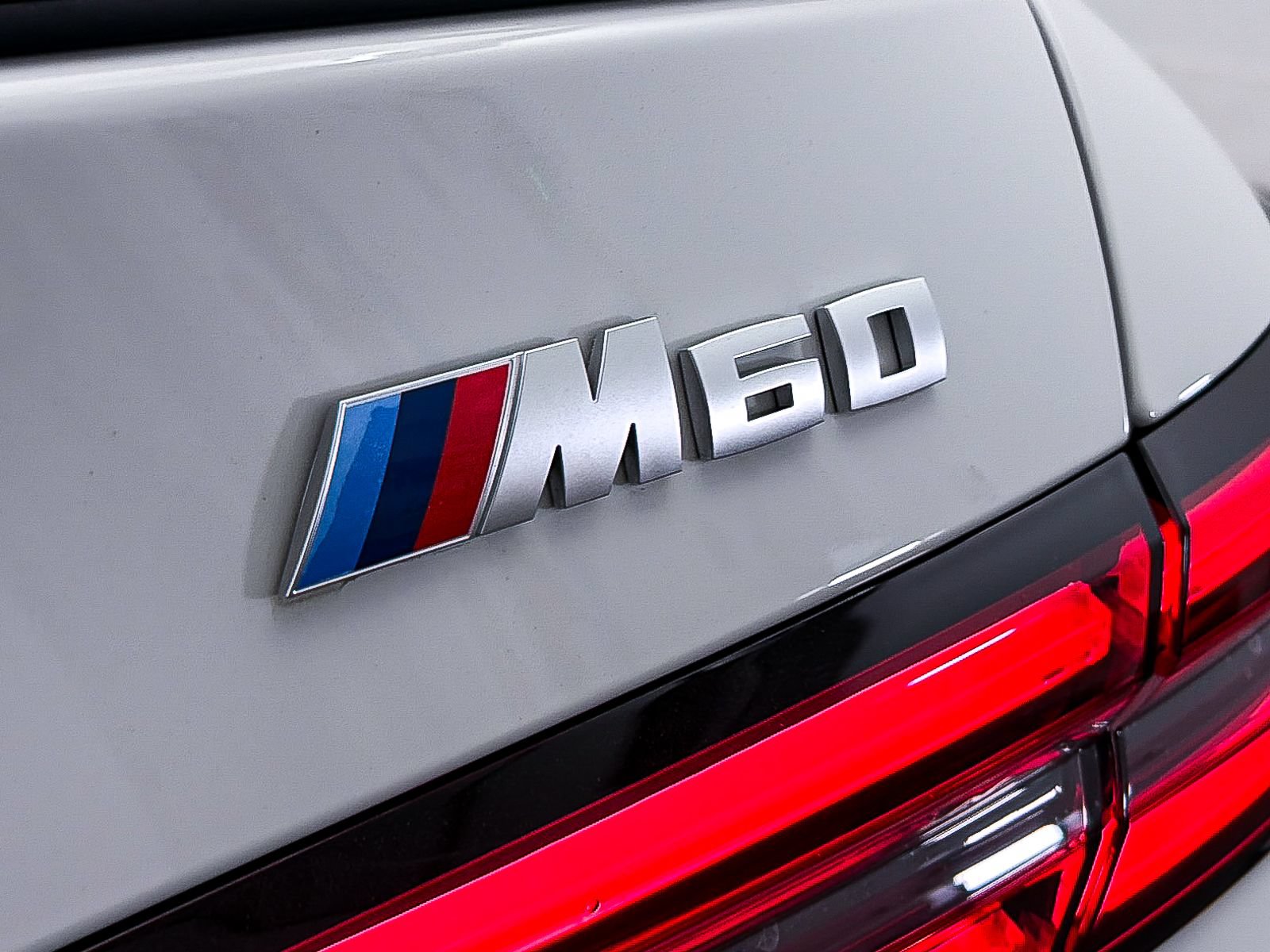 Used 2024 BMW i5 M60 w/ Executive Package AWD/4WD image 4