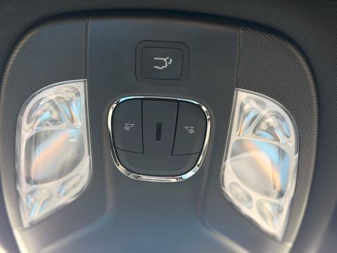 Used 2026 Jeep Compass Limited AWD/4WD image 37