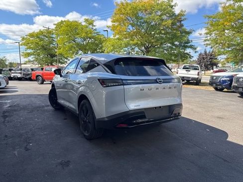 Used 2025 Nissan Murano SV AWD/4WD image 4
