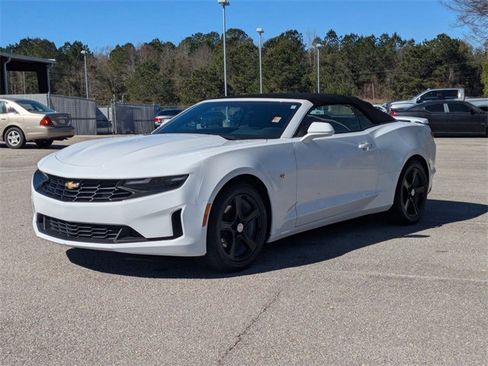 Used 2023 Chevrolet Camaro LT image 7