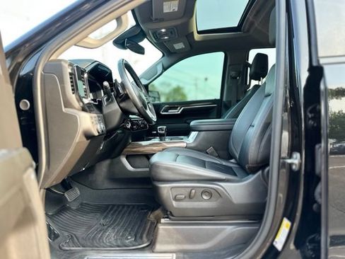 Used 2024 Chevrolet Silverado 1500 RST w/ Convenience Package II AWD/4WD image 10