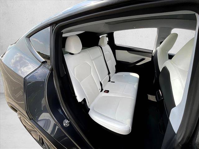 Used 2026 Tesla Model Y 2WD image 25