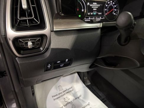 Used 2022 Kia Sorento EX w/ Panoramic Sunroof Package image 13