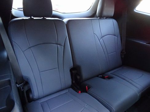 Used 2022 Buick Enclave Essence w/ Experience Buick Package image 14