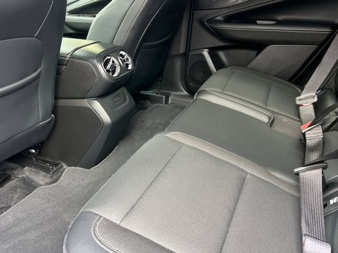 Used 2024 Chevrolet Blazer EV LT image 12