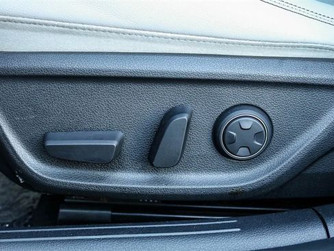 Used 2022 Genesis G70 2.0T w/ Prestige Package image 23