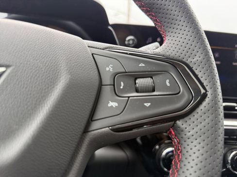 New 2026 Chevrolet Trax RS w/ Sunroof Package FWD image 18