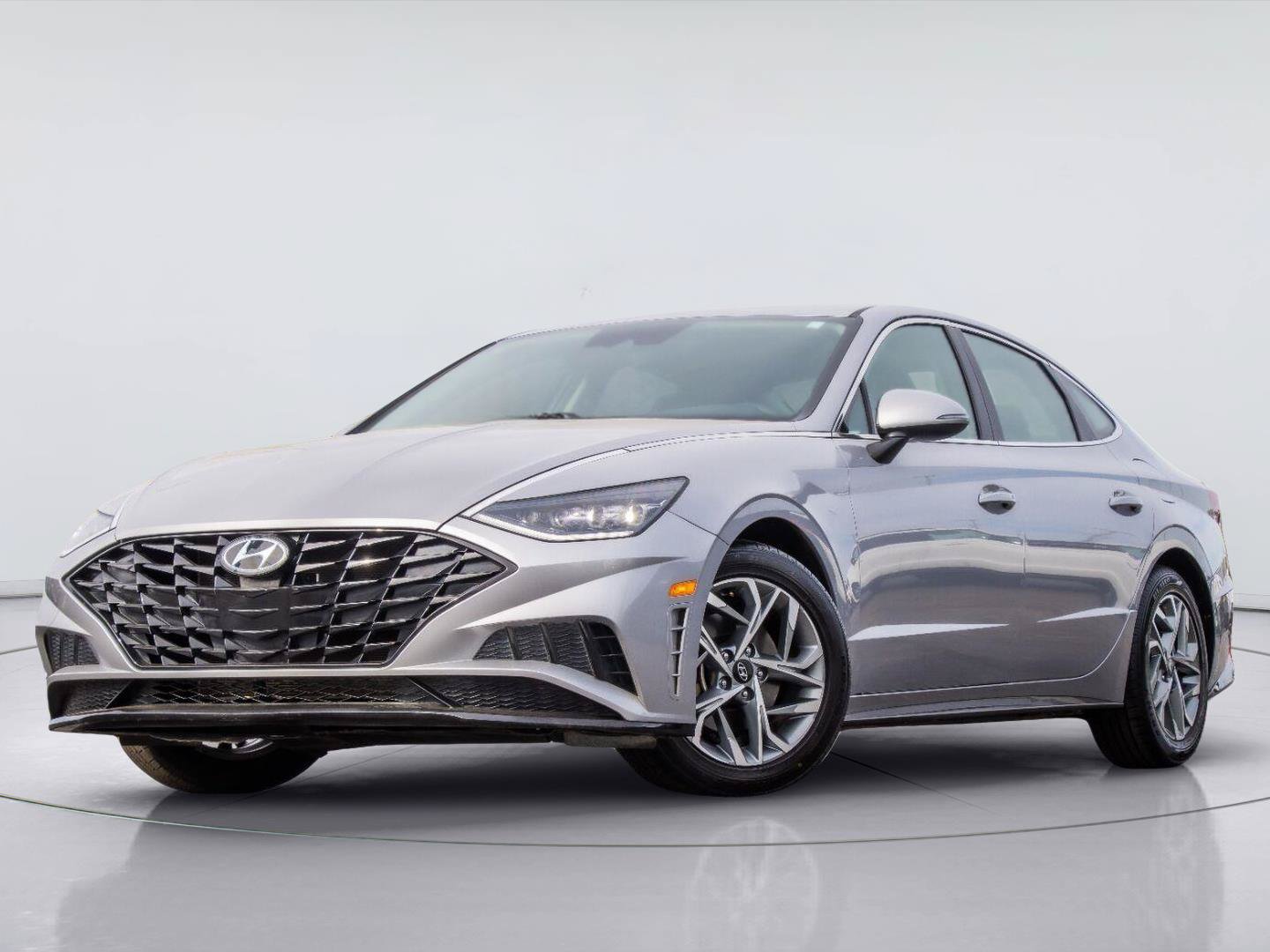 Used 2023 Hyundai Sonata SEL FWD image 1
